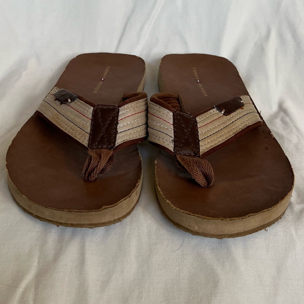 Tommy Hilfiger Men’s Brown Flip Flops